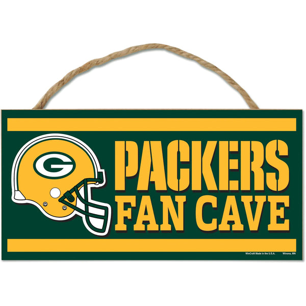 Green Bay Packers on X: Something festive for your phone